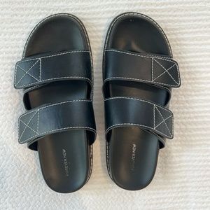 Forever New Black leather look sandals slides sz 7